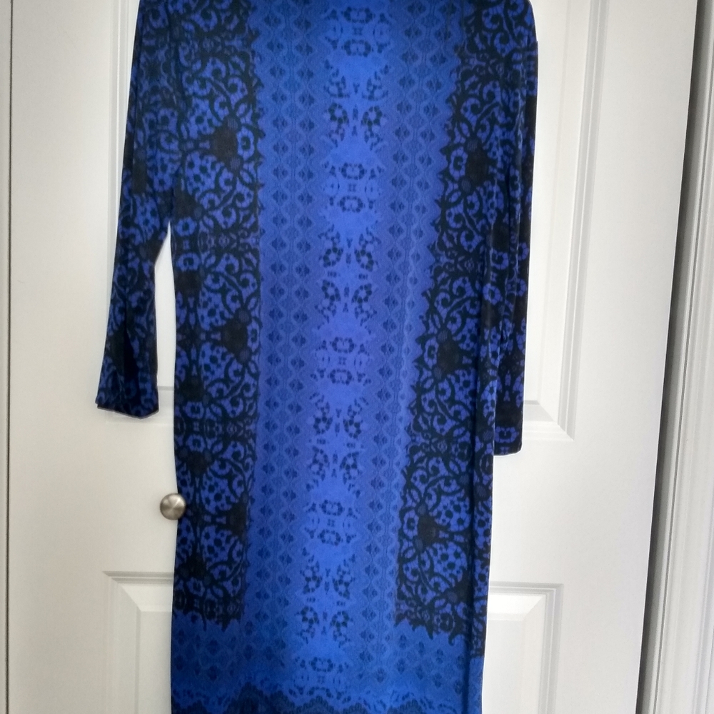 Dress - Picture 3 of 3